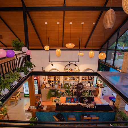 Majestic Lake Front Hotel & Suites Pokhara Esterno foto